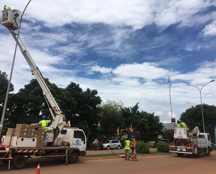 LED Street Nhtoi ni N-gun n-gun n-nga ai grup yin n-gun n-nga ai N-